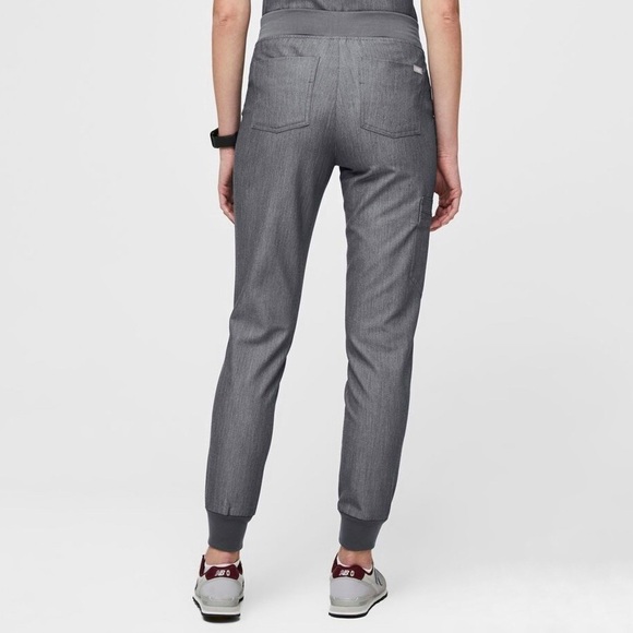 Figs Zamora Jogger Scrub Pants Graphite Grey XXS Petite - Picture 3 of 15